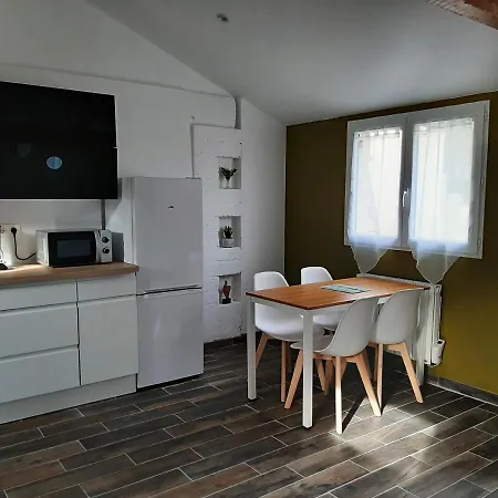 Le Clos Sainte Lea בית הארחה