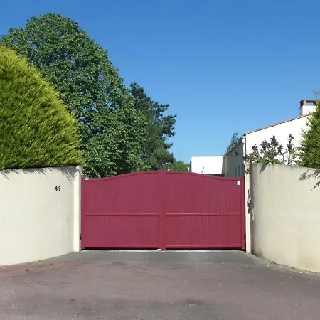 Le Clos Sainte Lea בית הארחה Mouilleron-le-Captif